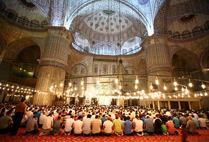 لرمضان مميّز دينياً وشعائرياً: اقصد تركيا